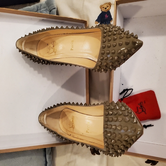 Louboutin - Picture 2 of 6